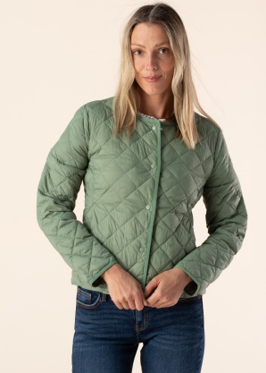 Only pavasara-rudens virsjaka Valentina