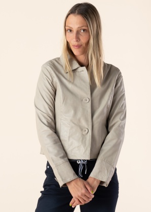 Saki Ādas jaka Thea