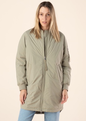 Beaumont pavasara-rudens virsjaka Keegan