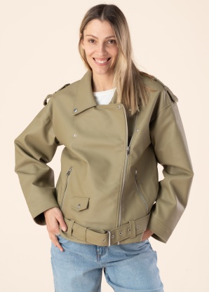 Noisy May Īsā jaka Paulina