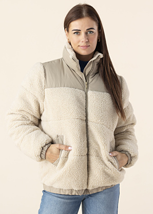 Noisy May Ziemas virsjaka Cherie