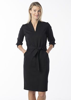 Hansmark kleita Oksaka