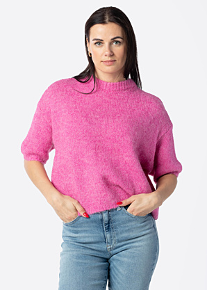 b.young adījums Otia