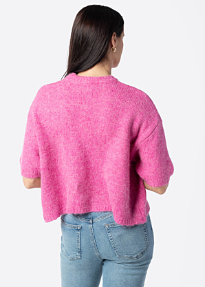 b.young adījums Otia