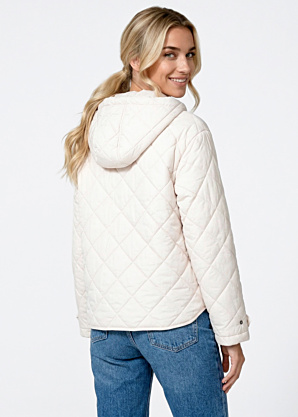 Only pavasara-rudens virsjaka Juliet