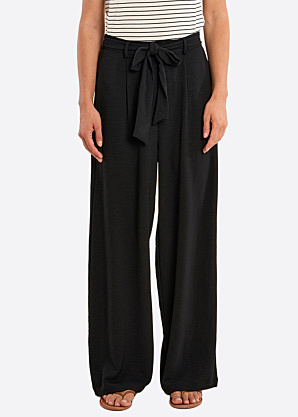 Molly Bracken bikses