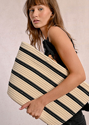 Molly Bracken rokassoma