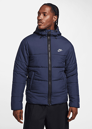 Nike Ziemas virsjaka