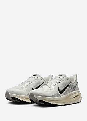 Nike apavi skriešanai Vomero 18
