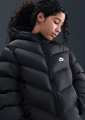 Nike Ziemas virsjaka