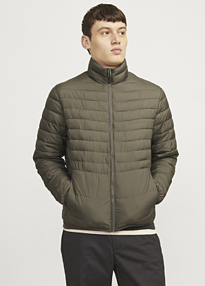 Jack & Jones pavasara-rudens virsjaka State