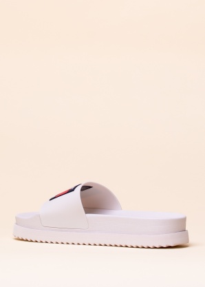 Tommy Jeans baseina iešļūcenes