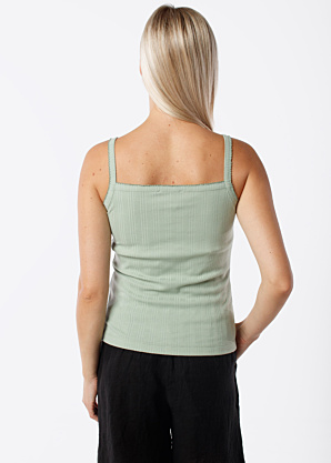 Ivo Nikkolo tops Julia