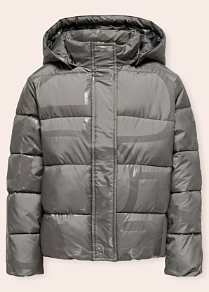 Only Ziemas virsjaka Mercedes