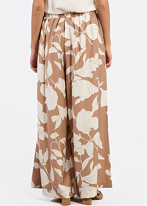 Molly Bracken bikses