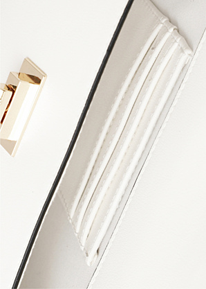 Marco Tozzi rokassoma