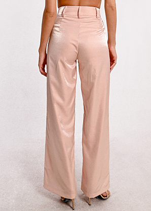 Molly Bracken bikses