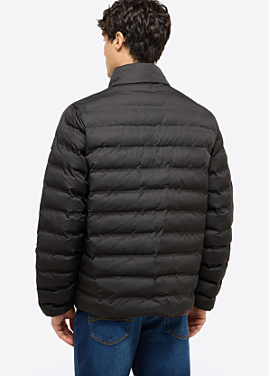 Mustang pavasara-rudens virsjaka Creston