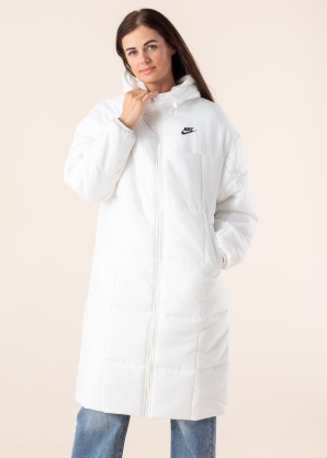 Nike Ziemas virsjaka