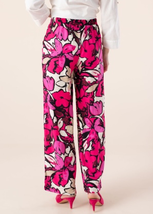 b.young bikses Janina