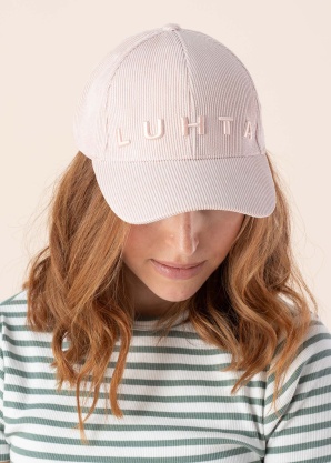 Luhta cepure ar nagu Naappila