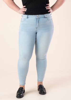 Vero Moda Curve džinsa bikses Sophia