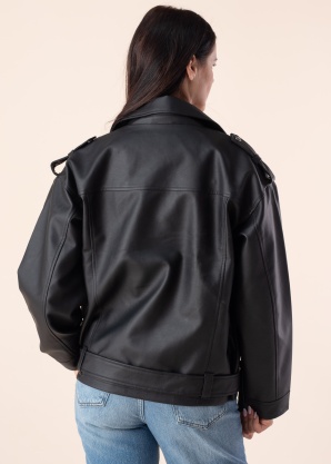 Noisy May Īsā jaka Paulina