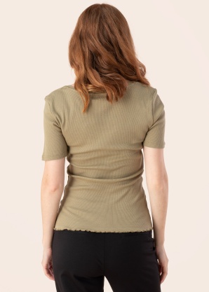 b.young T-krekls Sanana