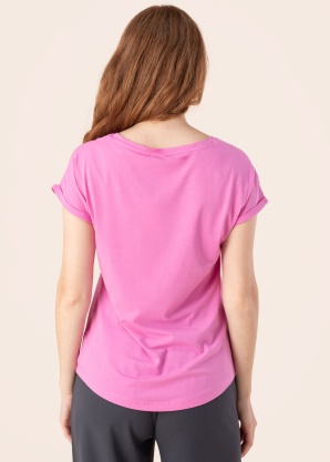 b.young T-krekls Pamila