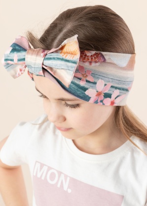 Lenne galvas saite Karen