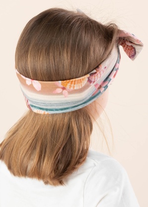 Lenne galvas saite Karen