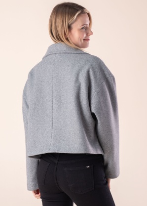 Noisy May jaka Halston