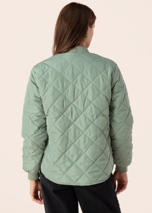 Only pavasara-rudens virsjaka Jessica