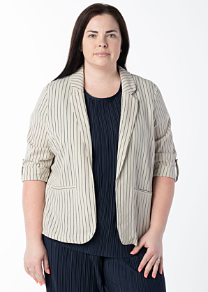 Vero Moda Curve jaka Jesmilo