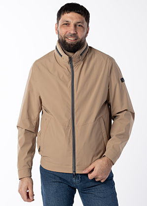 Bugatti pavasara-rudens virsjaka