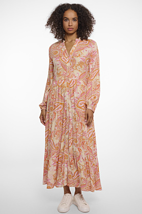 Rino & Pelle kleita Brenda