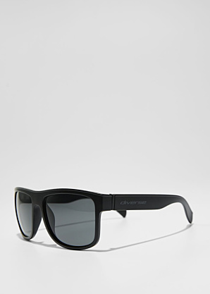 Diverse saulesbrilles Dero 263