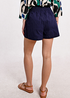 Molly Bracken bikses