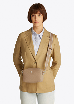 Tommy Hilfiger plecu soma Distinct