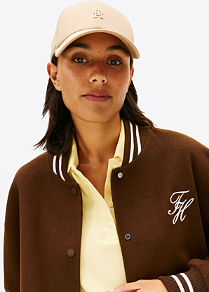 Tommy Hilfiger cepure ar nagu Chic