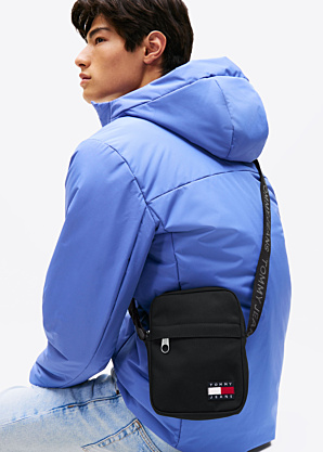 Сумка Ess Daily Tommy Jeans