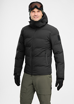 Five Seasons ziemas sporta virsjaka Whistler