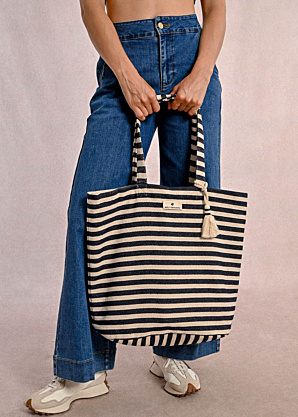 Molly Bracken rokassoma