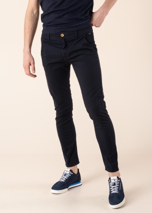 Blend brīvā laika bikses