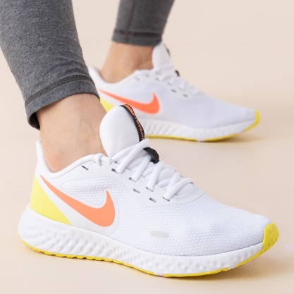 nike revolution 5 for walking