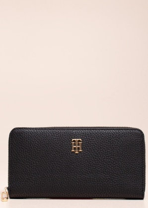 Tommy Hilfiger naudas maks