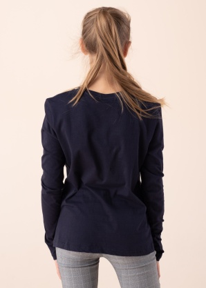 Only T-krekls ar garām piedurknēm