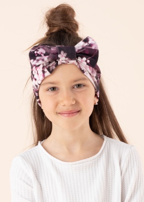 Lenne galvas saite Karen