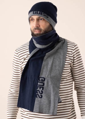 Guess ziemas cepures un šalles komplekts