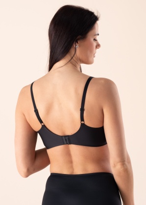 Naturana krūšturis